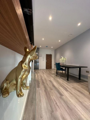Ebony Apartments MK
